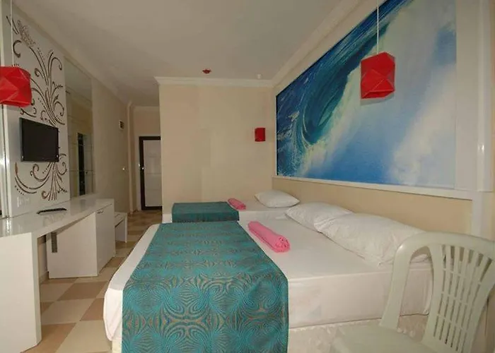 Ξενοδοχείο Infinity Alanya 4*