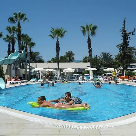 Infinity Alanya ホテル 4*